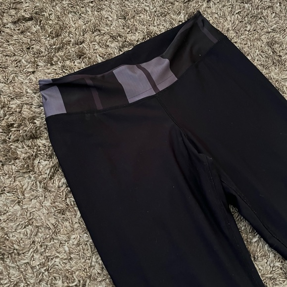 Ladies Black Yoga Pants, size Lg, not sure of brand - Picture 3 of 6